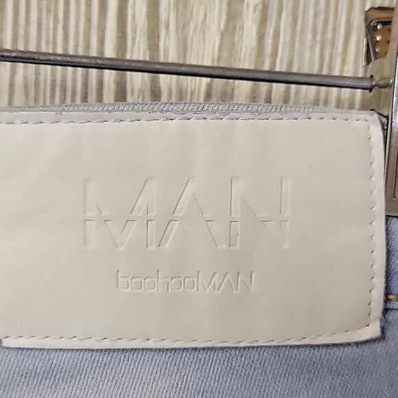 Boohoo Man Distressed Light Wash Skinny Stretch Jeans Mens 32R - Picture 8 of 15